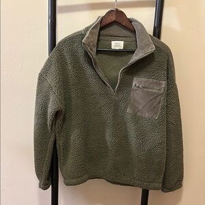 Olive & Oak Green Sherpa Quarter-Zip Sweatshirt